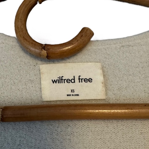 Aritzia | Wilfred Free | Hush Knit V Neck Sweater Size XS Oversized - Picture 8 of 11